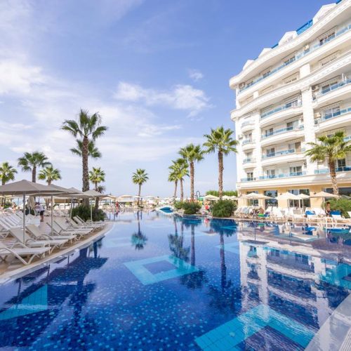 Grand Blue Fafa Resort