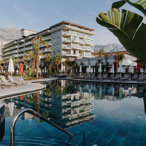 Akra Kemer