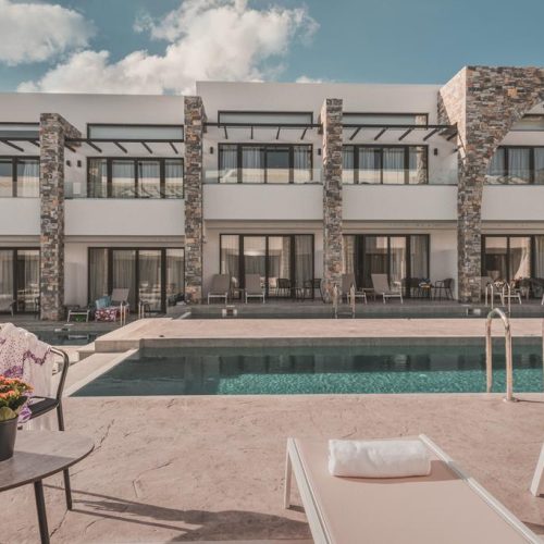 Cavo Suites