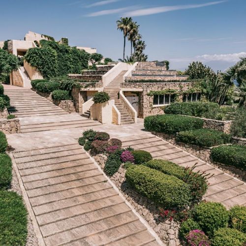 Mangia's Brucoli Sicily Autograph Collection