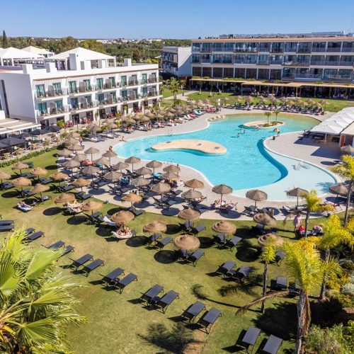 AP Cabanas Beach & Nature