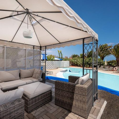 LIVVO Risco del Gato Suites